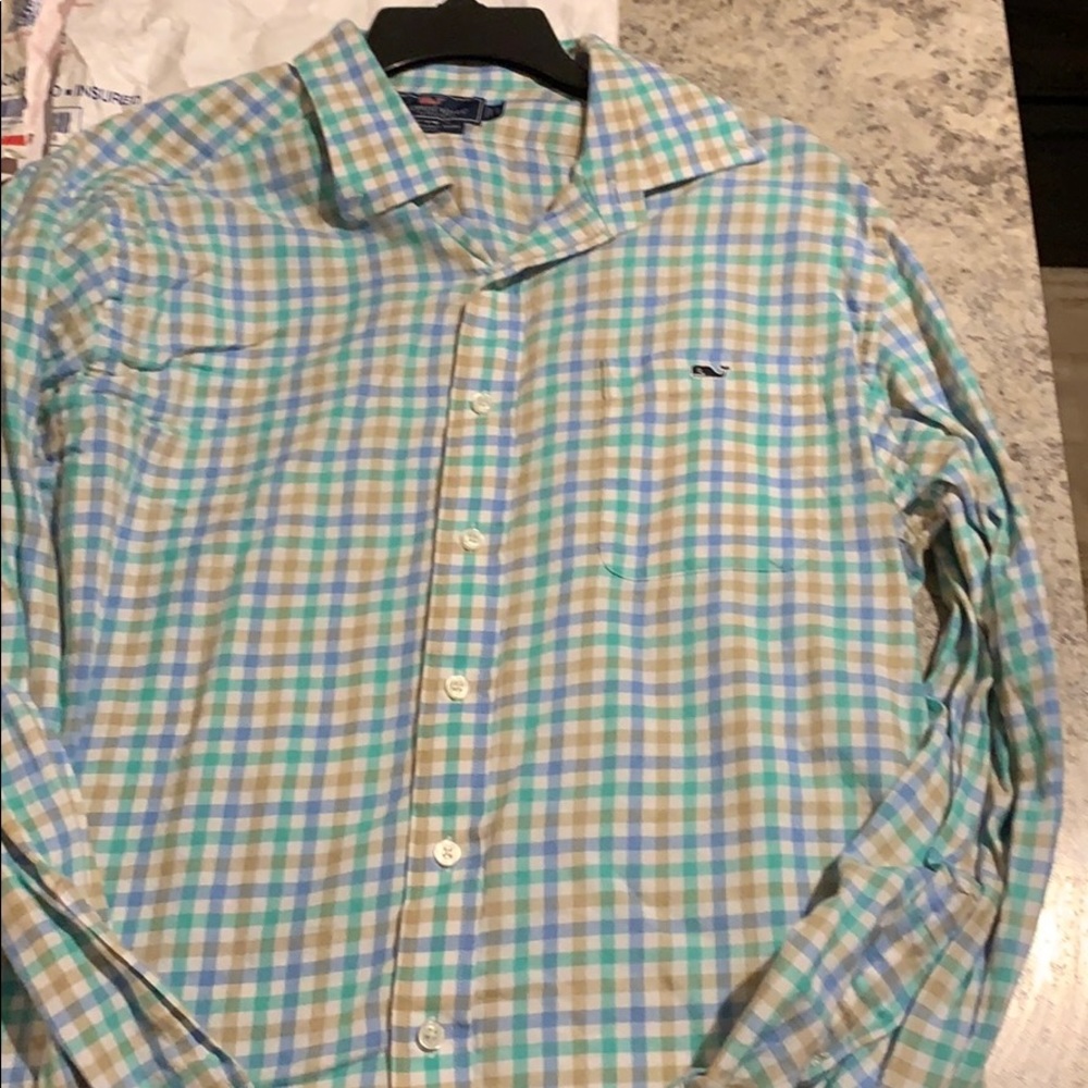 Vineyard Vines Button Down - image 1